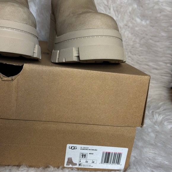 UGG Brooklyn Chelsea, Mustard Seed, Size 11 main image 5
